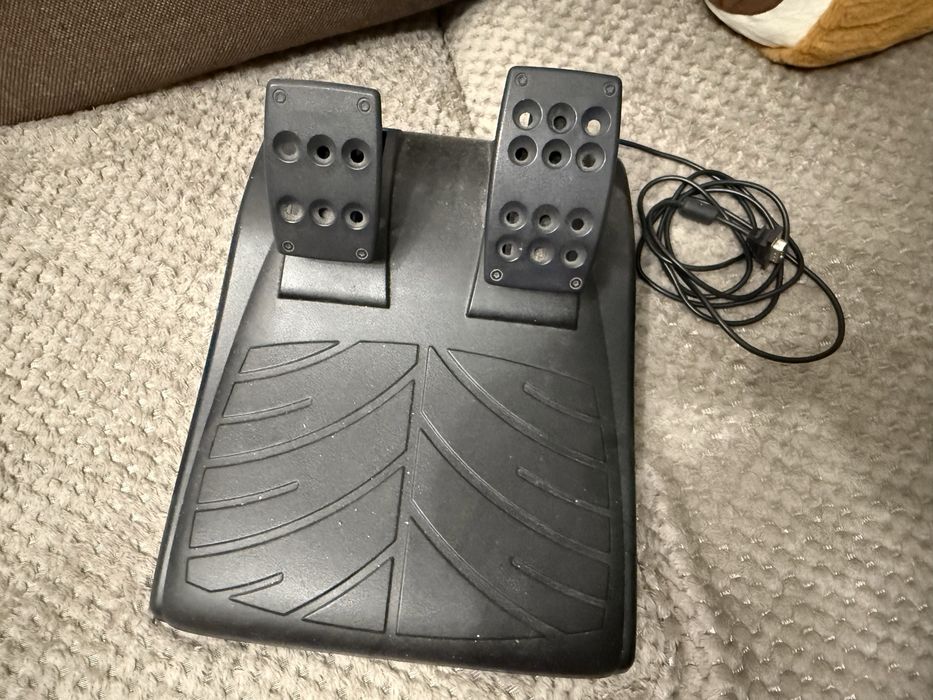 Volan Logitech Driving Force GT 250 Lei