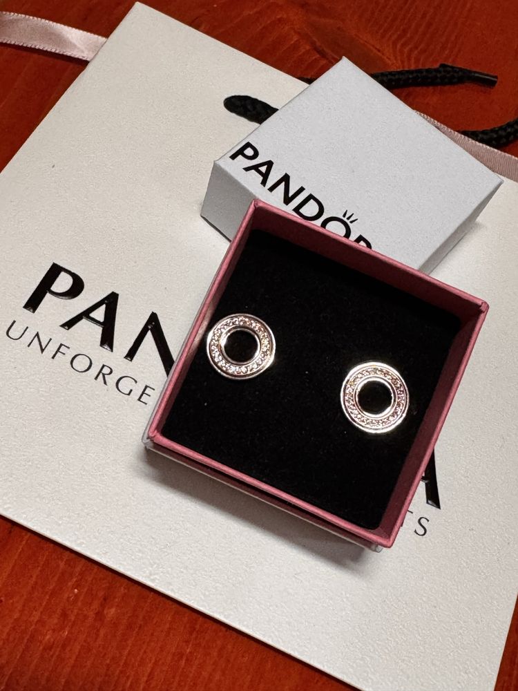 Пандора обеци Pandora