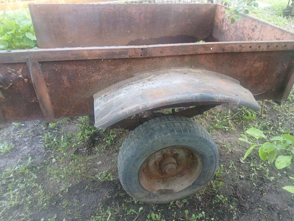 Продам прицеп одноосный .