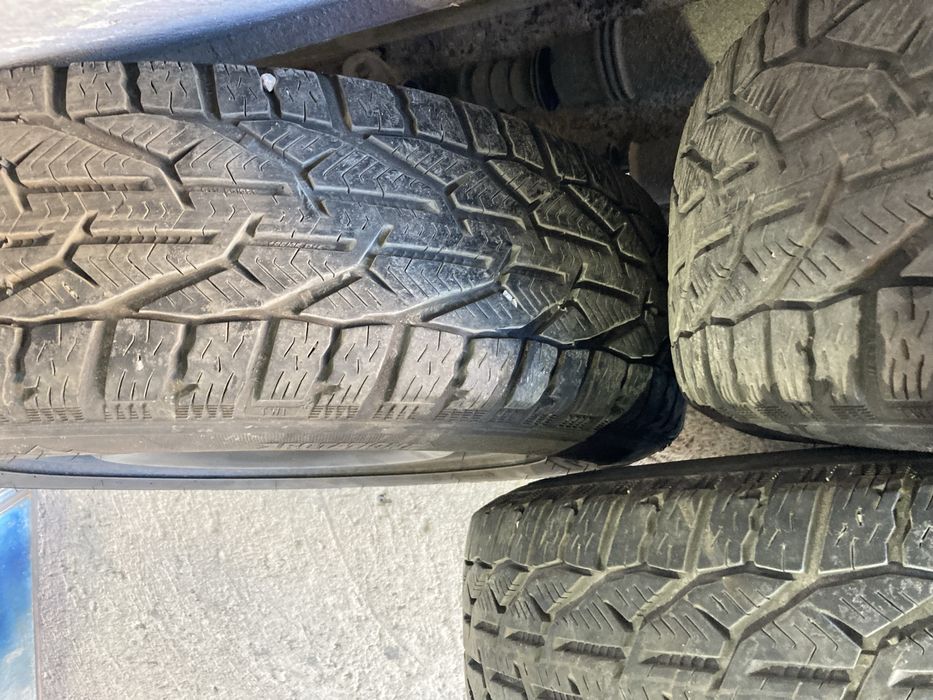 Гуми със джанти зимни 185.65.15