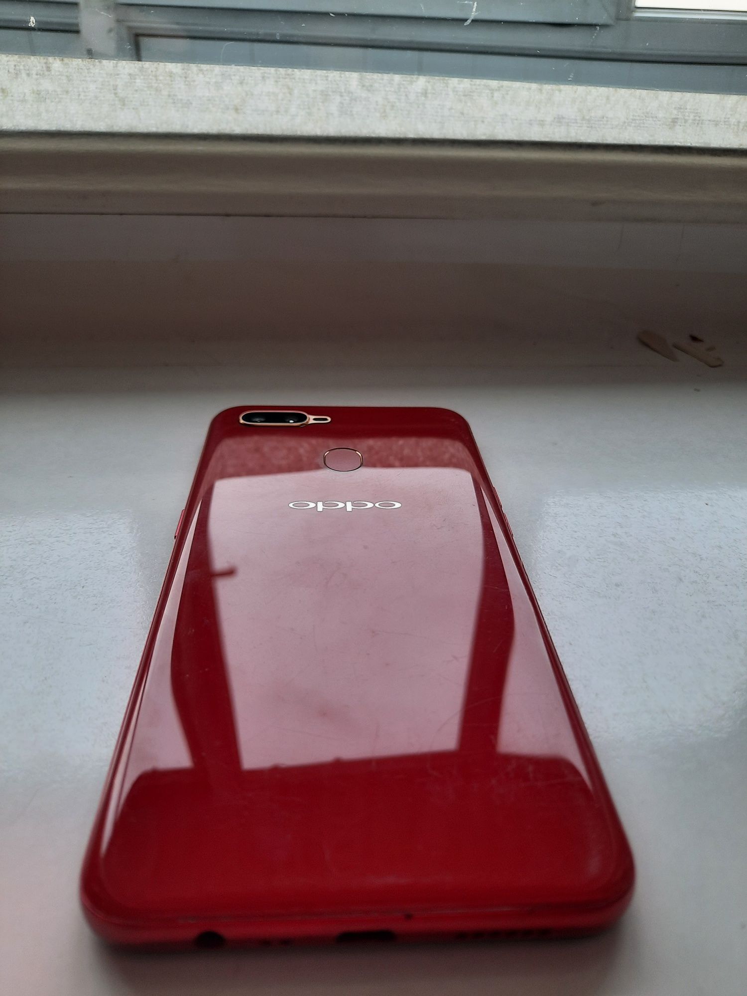 Oppo A5s в почти как новый