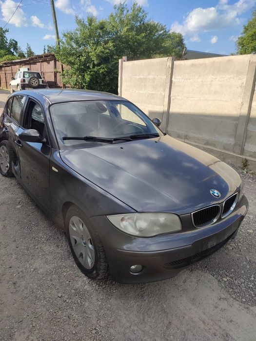 Haion spate/Bara spate/Stop BMW SERIA 1 E81