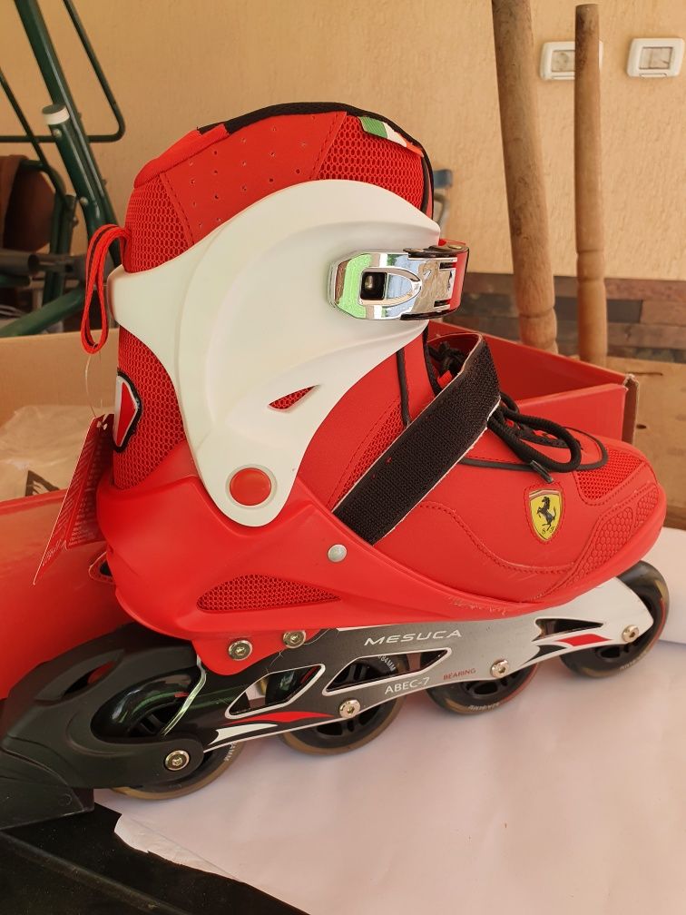 Patine cu rotile Ferrari