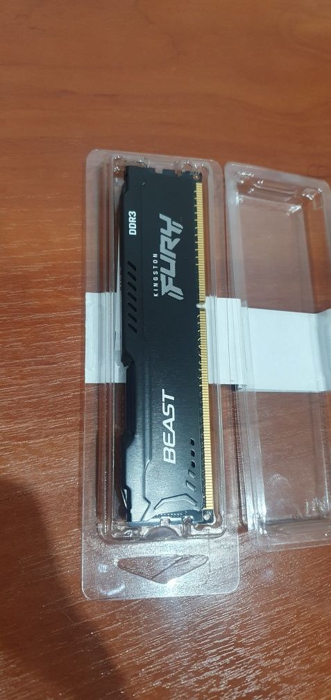 Оперативная память DDR3 комплект 8 гб.