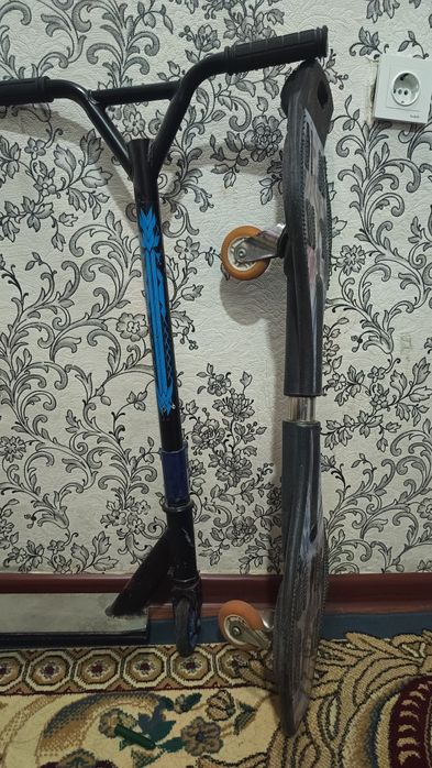 Продам самокат и скейт в хорошем состоянии окончательно за 10 тысяч