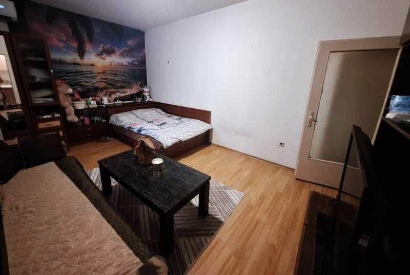 Дава се под наем Едностаен апартамент в София, Надежда 2 - 38 кв.м за 250 € - Снимка #1