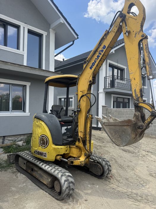 Mini excavator Komatsu de inchiriat