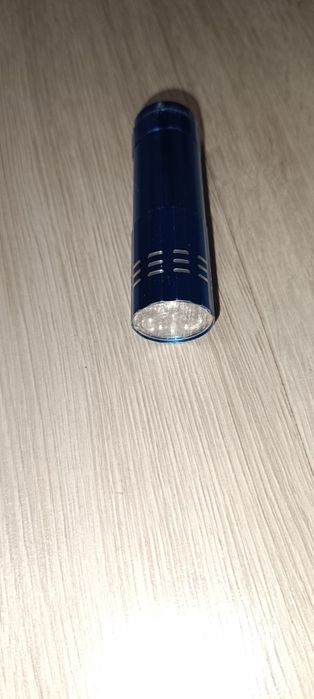 Ультрафиолетовый фонарик