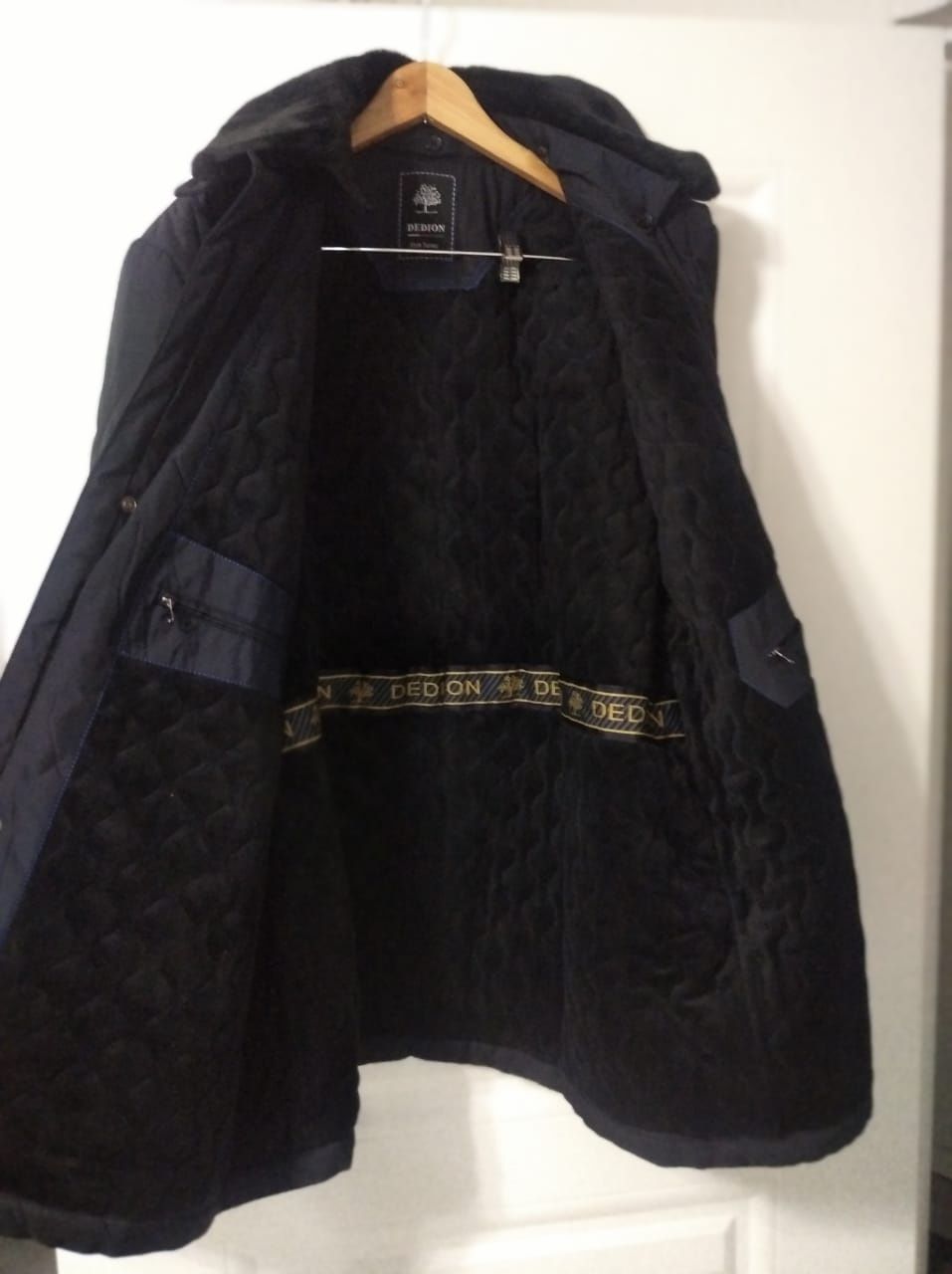 Зимняя мужская куртка. Воротник из натуральной цигейки . Размер 58-60
