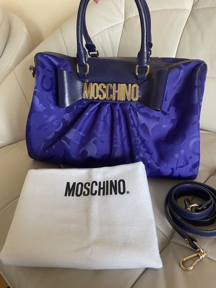 Vand geanta Moschino originala