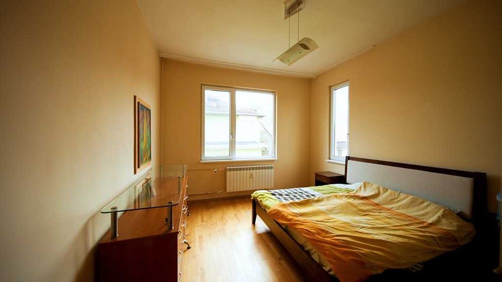 Продава се Тристаен апартамент в София, Център - 110 кв.м за 3273 €/кв.м - Снимка #9