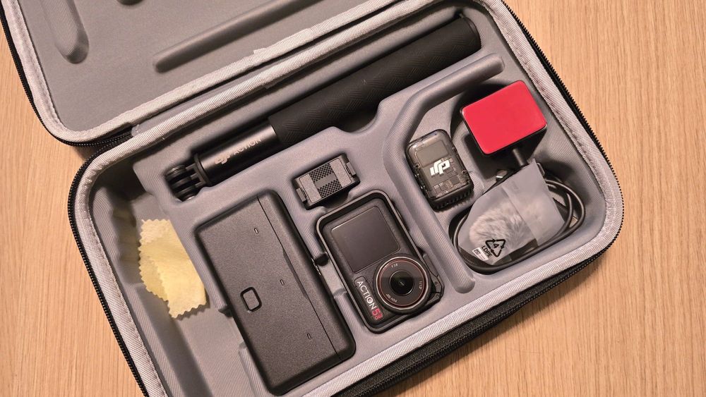 DJI Osmo Action 5 Pro Creator Combo + DJI Mic 2