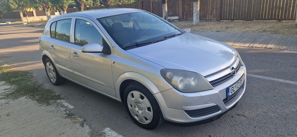 Vând Opel Astra H 1.7 2004