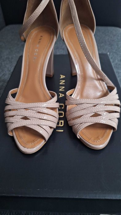Sandale piele marimea 37 brand Anna Cori