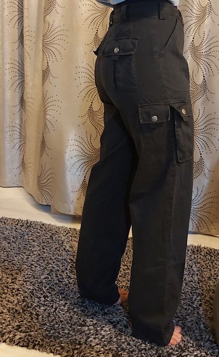 Blugi cargo marimea 40