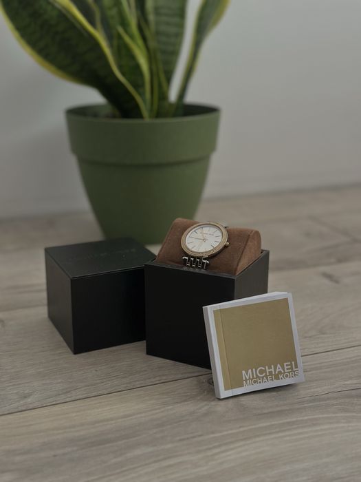 Michael Kors дамски часовник като нов, с кутия
