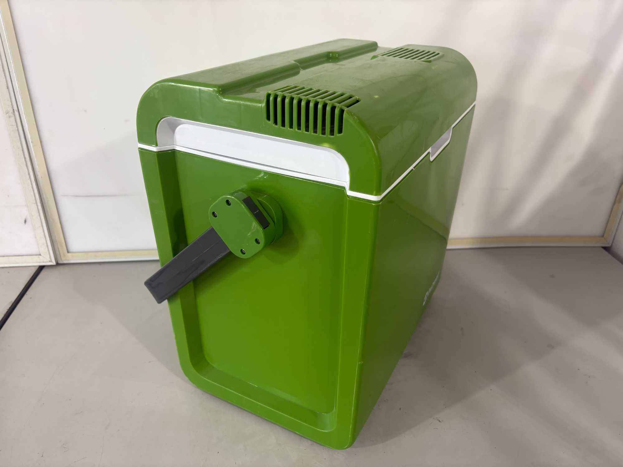 Хладилна чанта 12 V - Outwell 24L