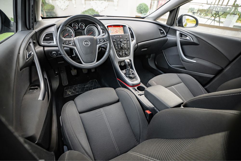Opel Astra *Rate* 1,6 Cdti 136 Cai Euro 6 *Garantie 12 Luni*