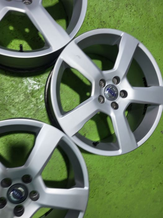 18 5x108 Volvo лети джанти 5х108 волво