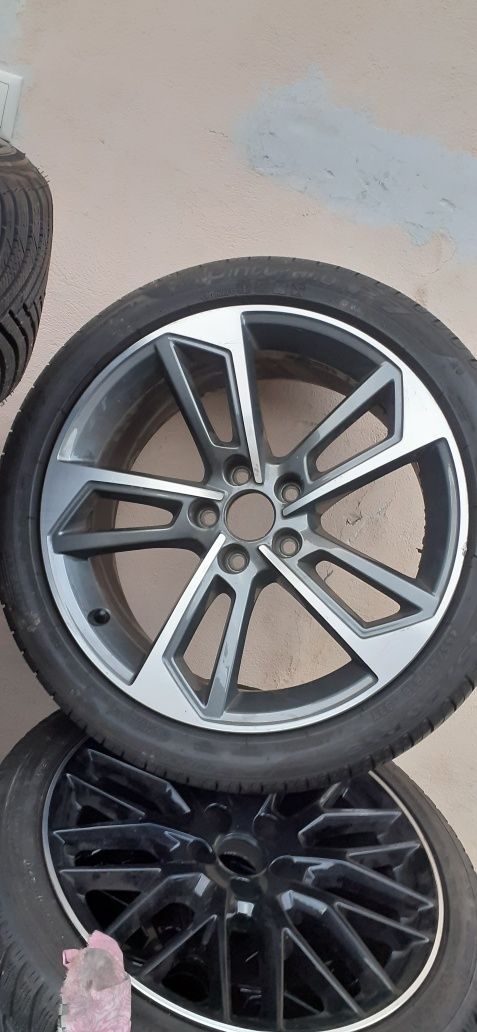 O janta aliaj 5x112 R18 originală audi