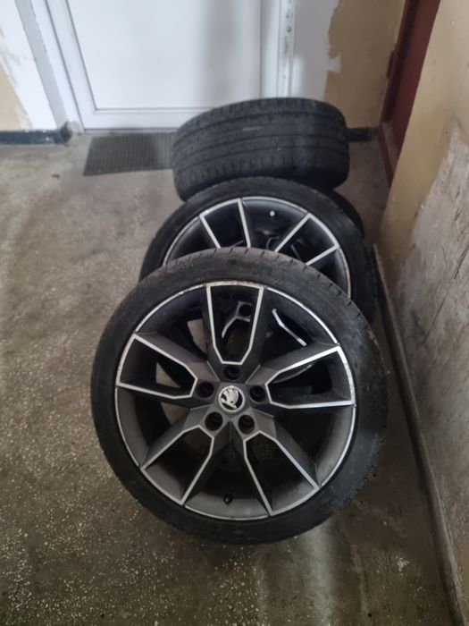 Jante aliaj 18, originale