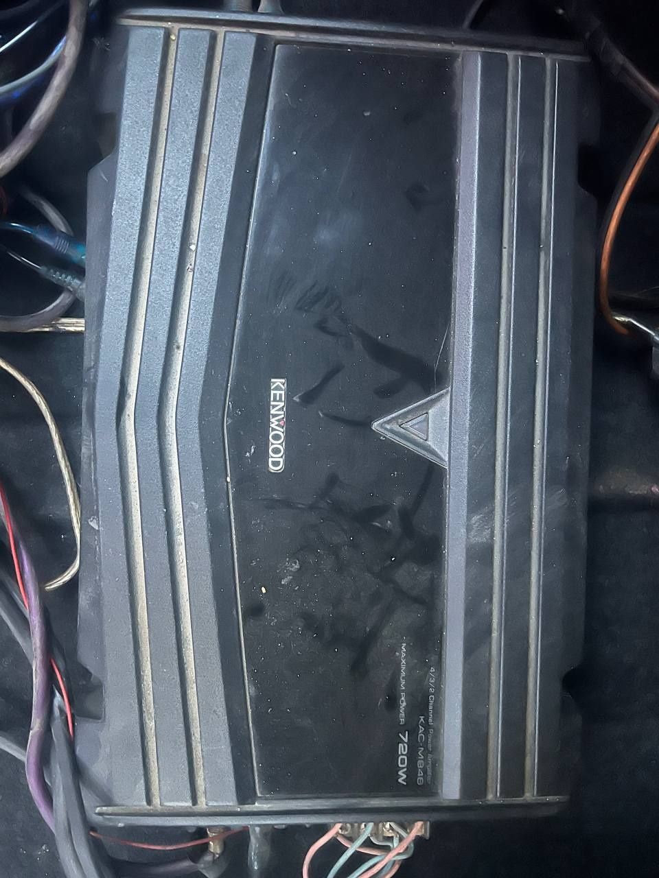 Pioneer maytafon, kalonka 4 ta, usilitel 2 ta, pishlaka 4 ta, sabbufer