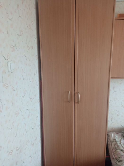 Шкаф плательный.