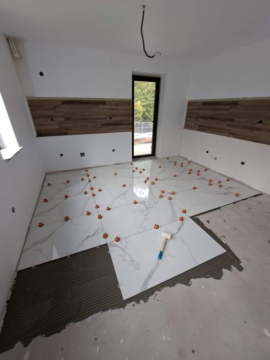 Montaj travertin zugravit