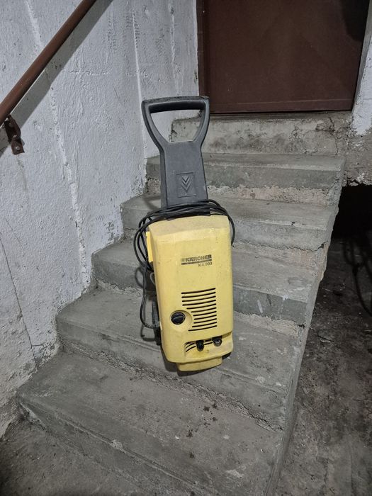 Aparat de spalat cu presiune Karcher 4.990