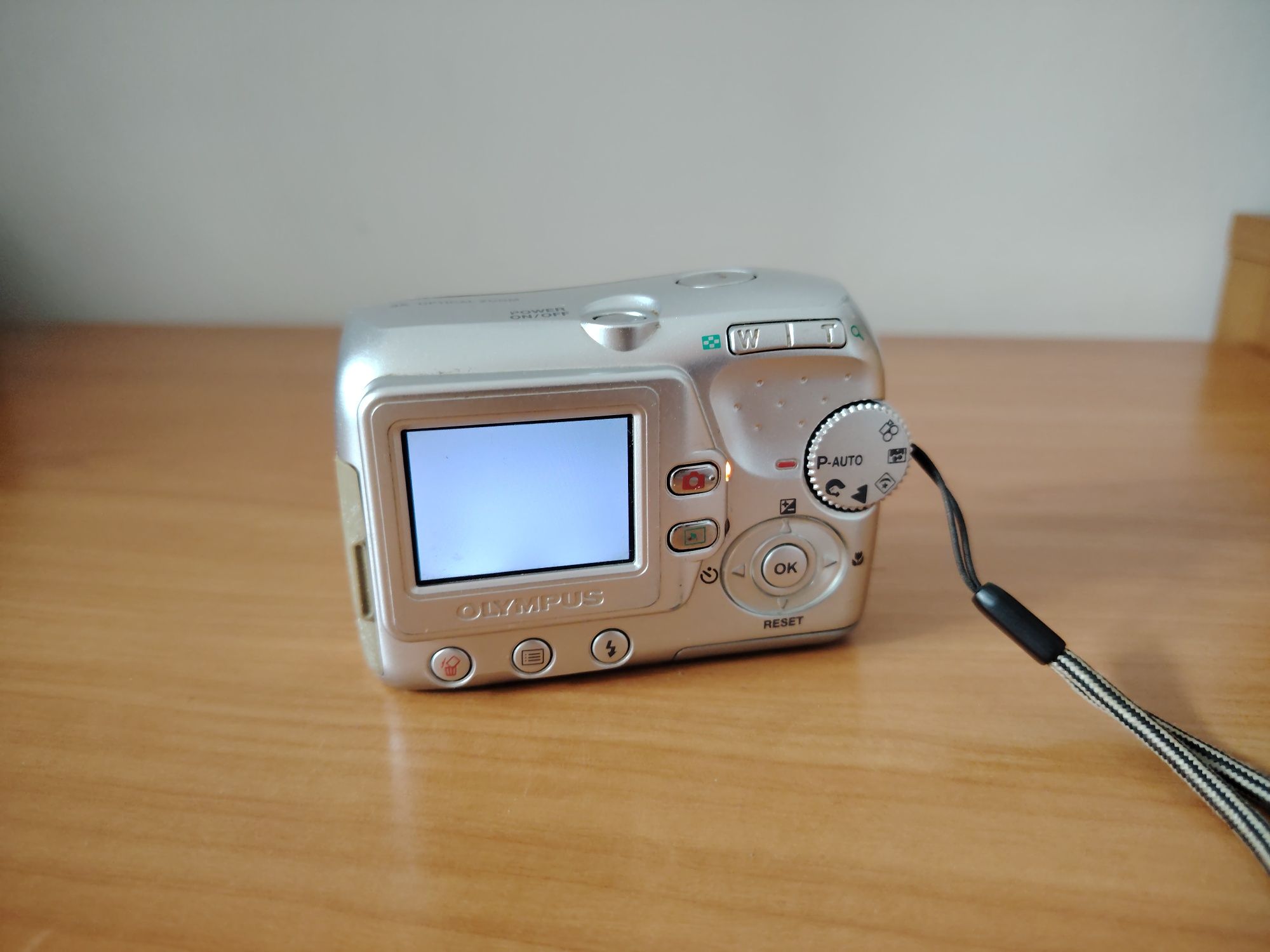 Фотоапарат Olympus C-370