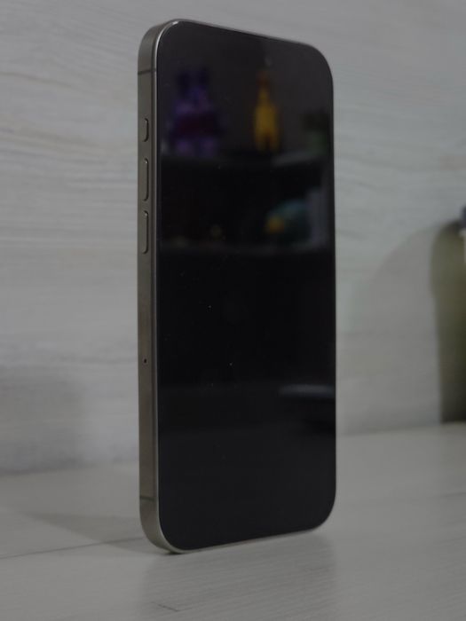 Продаю Iphone 15 pro на 8/128 gb, 88% акб