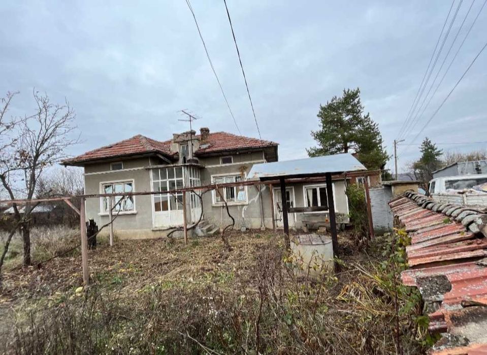 Къща в село Ново село