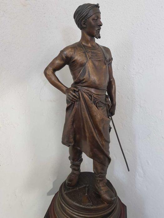 Statueta Bronz de dimensiuni mari!