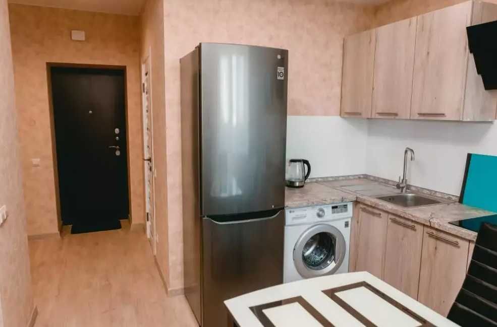 Дава се под наем Едностаен апартамент в Пловдив, Младежки Хълм - 40 кв.м за 204 € - Снимка #4