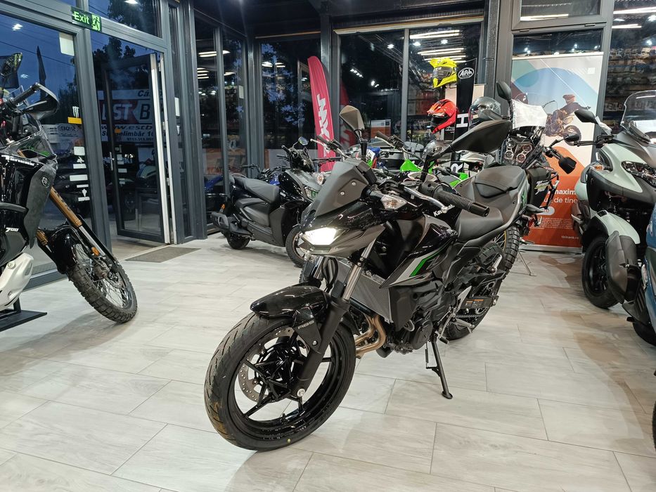 Kawasaki Z 500 -0km pret livrare prin EST BIKE Campina