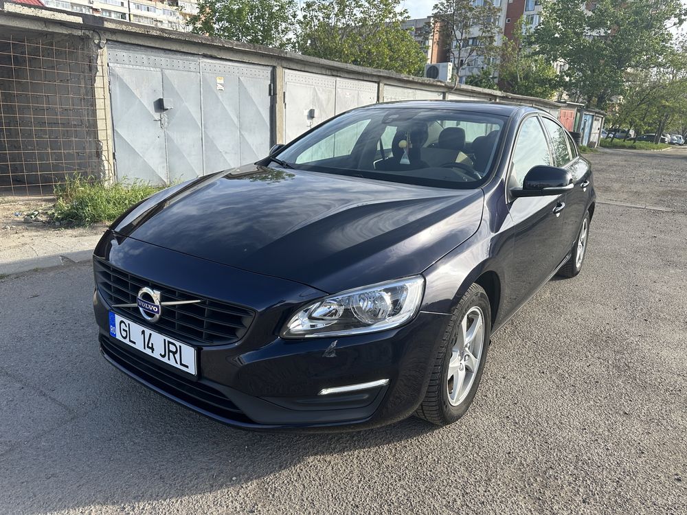 Volvo S60 an 2017 2.0 diesel 120cp navigatie / dublu climatronic