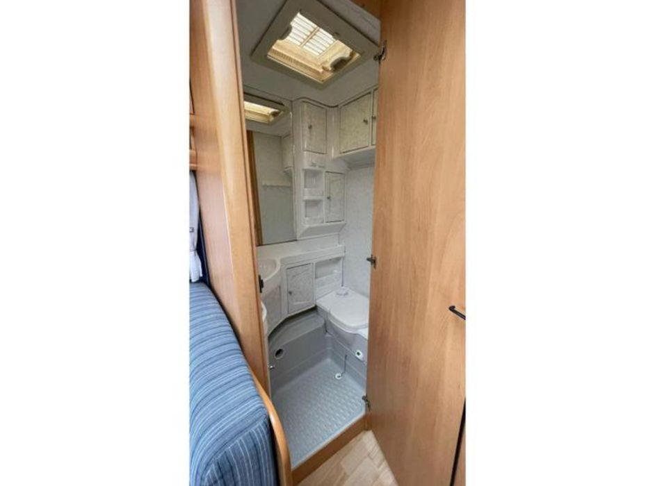 Rulotă Hobby De Luxe Easy 440 # Fabricație 2003 # 4-5 Persoane #