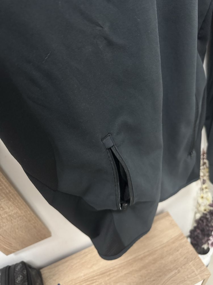 Горница на adidas