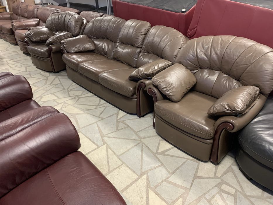 Холна гарнитура ест кожа