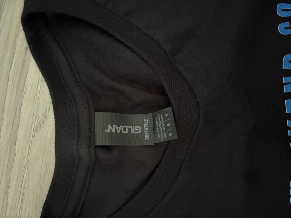 Тениска на Левски