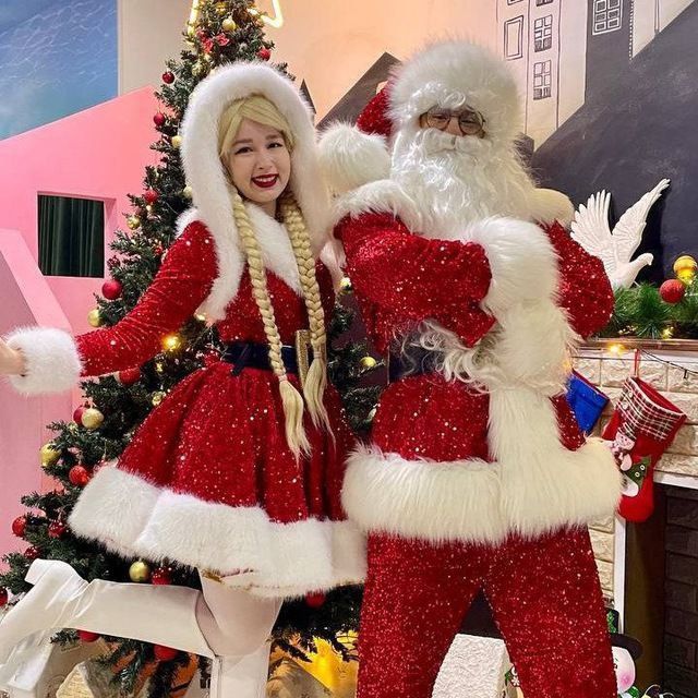 Новогодний подарок дедушка мороз и снегурочка