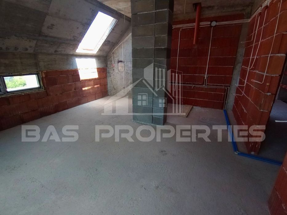 Продава се Двустаен апартамент в София, Овча купел - 85 кв.м за 1582 €/кв.м - Снимка #1