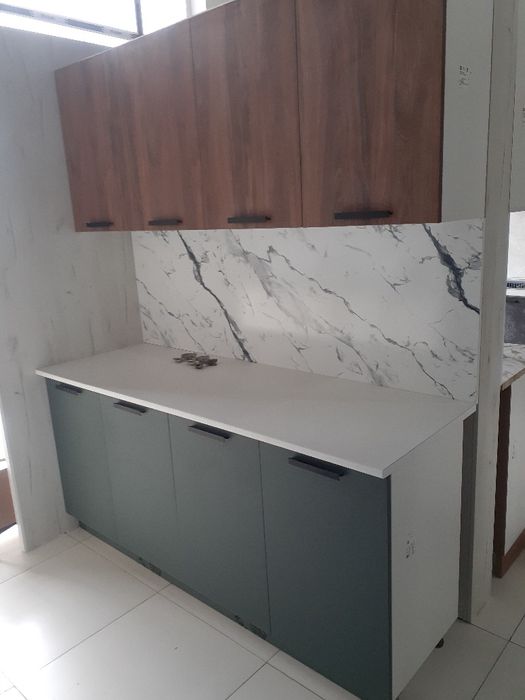 Ошхона мебели ва хар хил турдаги мебеллар заказ асосинда