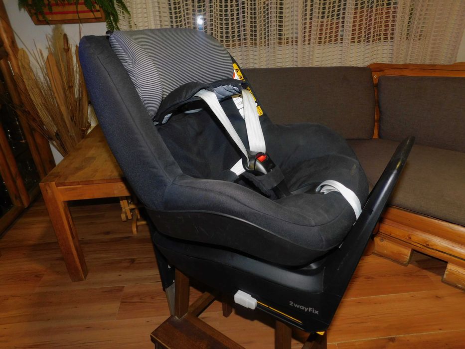 Scaun auto Maxi Cosi * 0-18 Kg + baza Isofix * reversibil