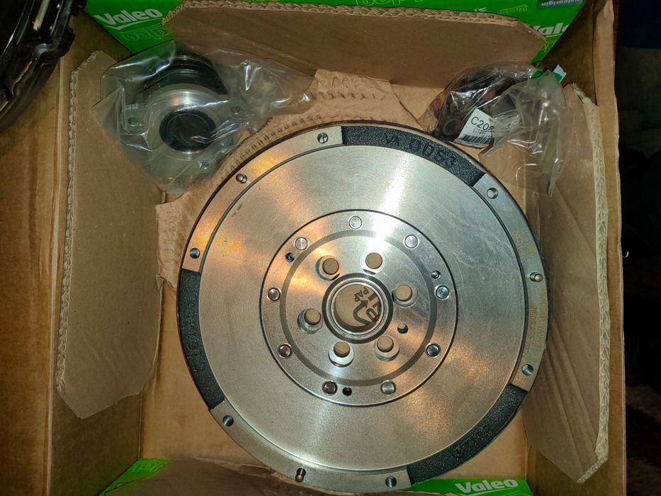 Ambreiaj cu volanta masa dubla Chevrolet Captiva Opel Antara 837441