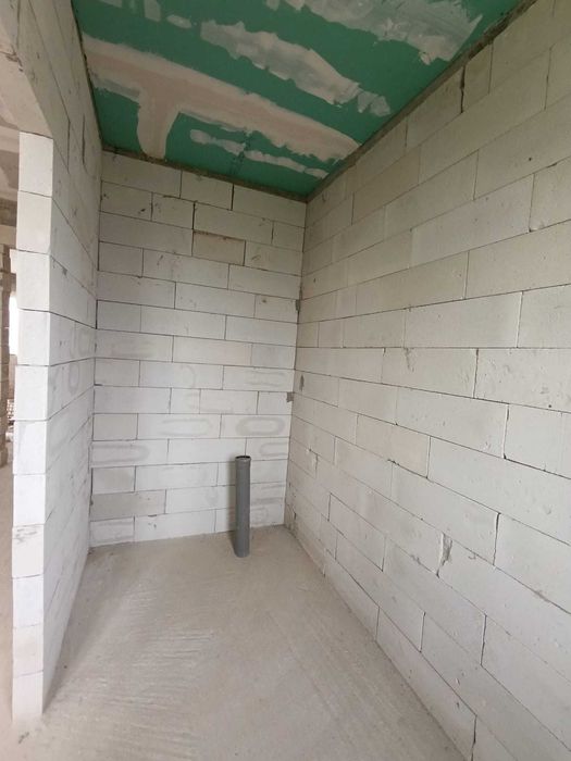 persoana fizica ofer :  Rezidență Elegantă cu Oportunități Uimitoare