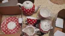 Set de ceai Avon cu buline Nou