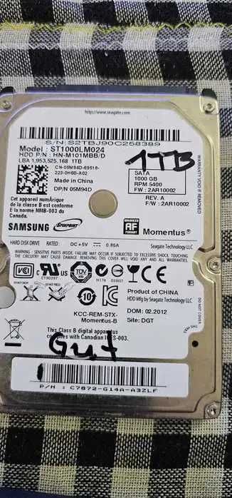 vand hard disc extern 1tb samsung + rack transparent