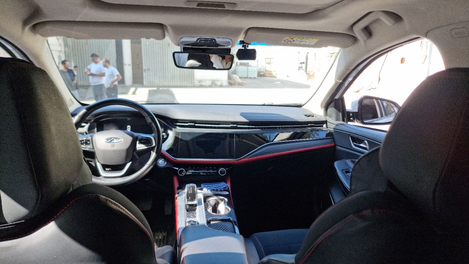 Продаётся срочно Своя машина  Chery Arizo 6PRO
