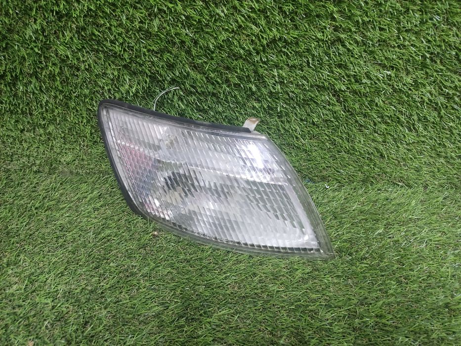 Toyota windom 20 габарит поворотник